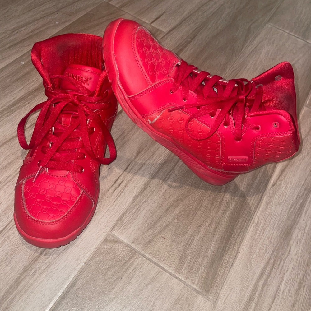 Red High-Top Zumba Sneakers size 8